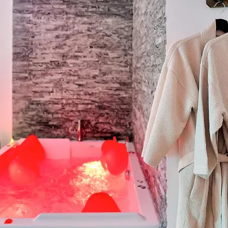 Apartment Le Cocon- Jacuzzi & Sauna Prives By Sweetdreams *